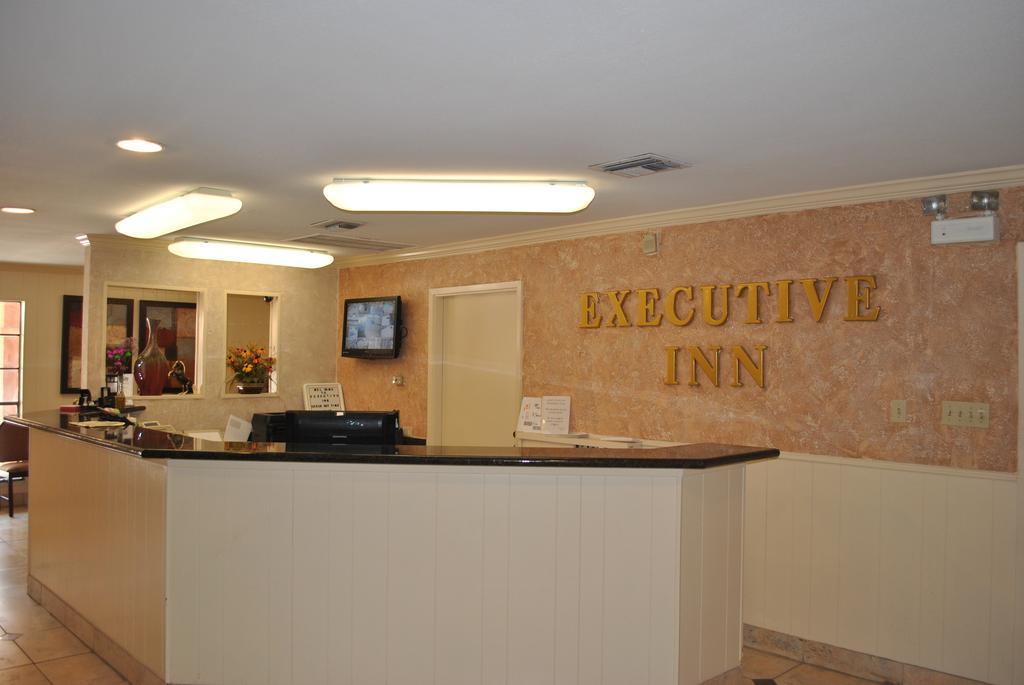 Executive Inn Brookshire Exteriör bild